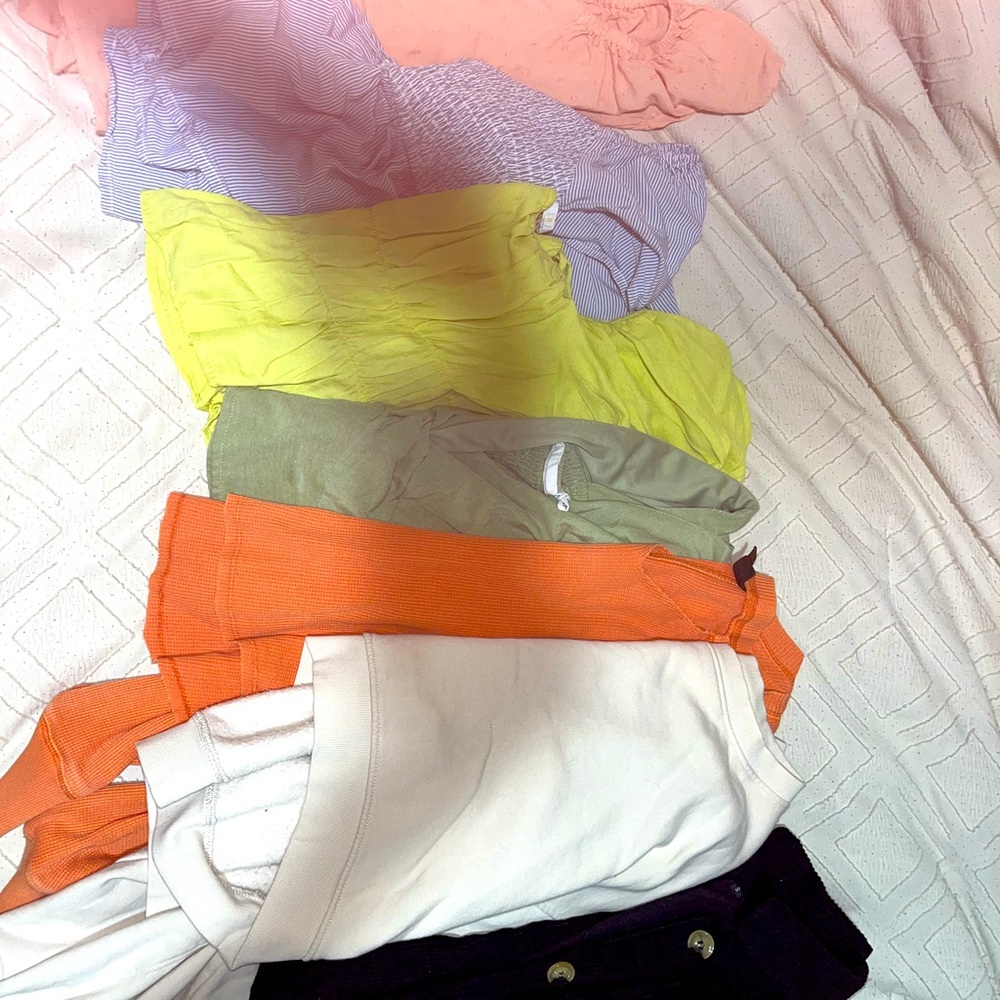 lot of women’s small tops